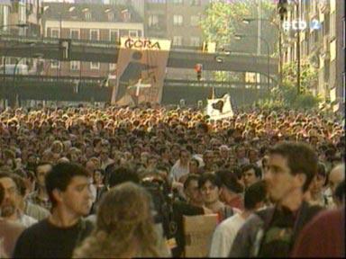 THOUSANDS AND THOUSANDS BASQUES IN THE STREETS