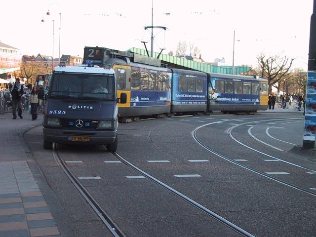 Politie belemmert openbaarvervoer 