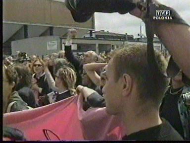 Pro and contra abortion demonstrators welcome the Women On Waves