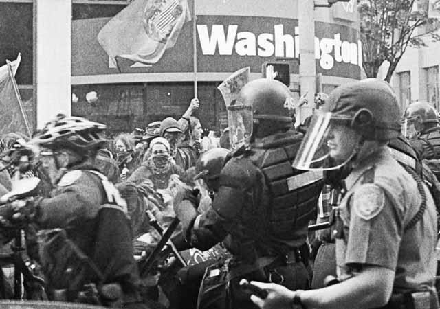 (Seattle IMC) LEIU Protest on June 2, 2003 in Seattle