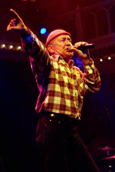 Harry Slinger zingt 