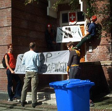 nog een spandoek en bezoeker