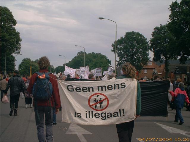 de demo komt aan in Ter Apel