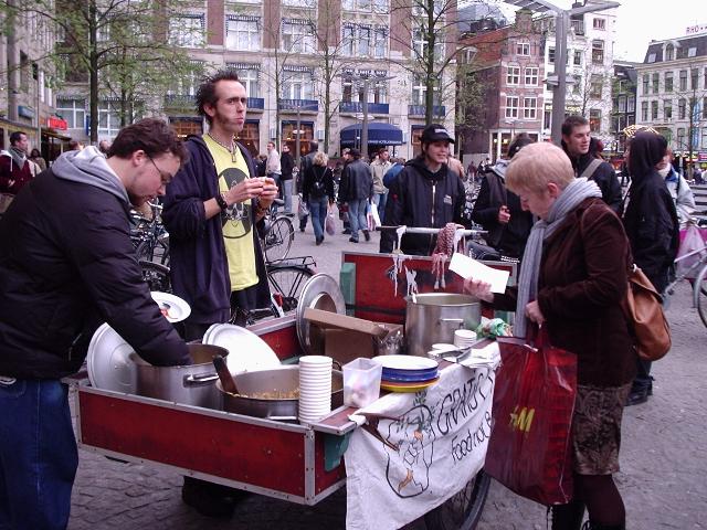 gratis eten! op de dam