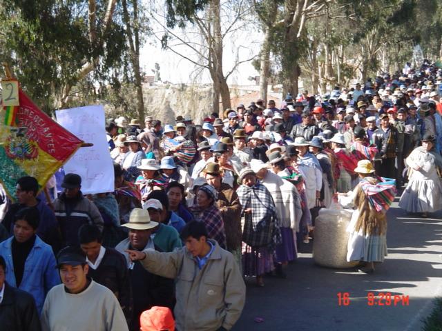 Van El Alto naar beneden naar La Paz