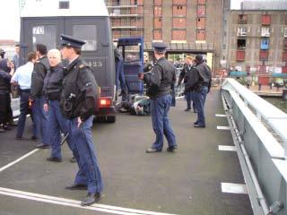 Arrestant op de grond gelegd na verijdelde poging de trap af te komen