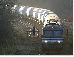 Train carrying nuclear waste in 