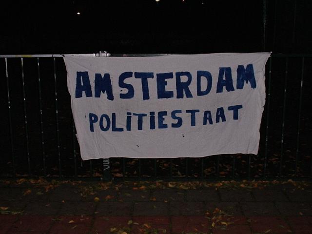 een hek in amsterdam