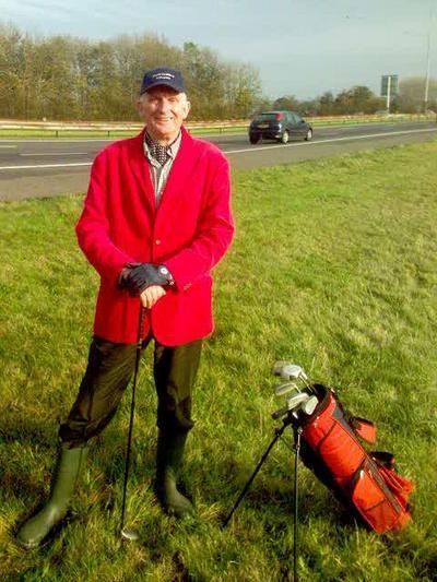 Henk-Wullem van den Hogeplank, golfscout, bij de A1 ter hoogte van t Naardermeer