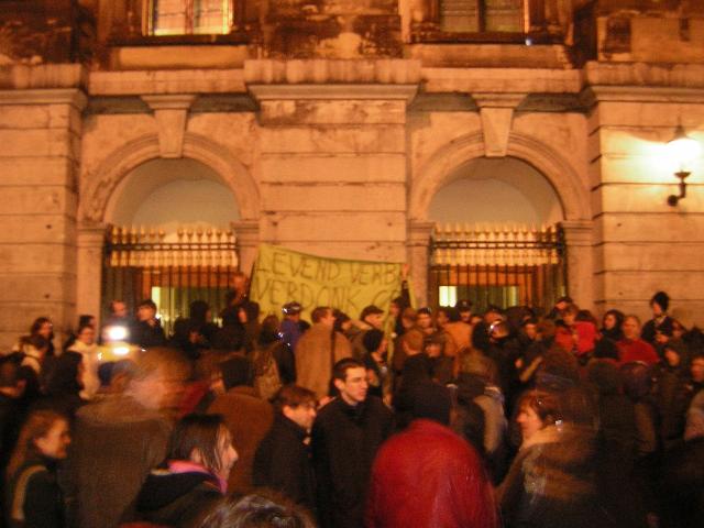 spandoek bij het stadhuis