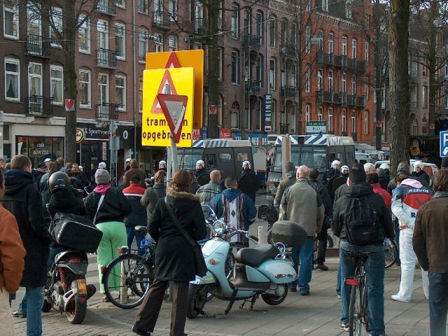 M.E. linies versperde de Bilderdijkstraat