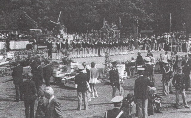 optreden in Soestdijk (1980) bij afscheid koningin Juliana