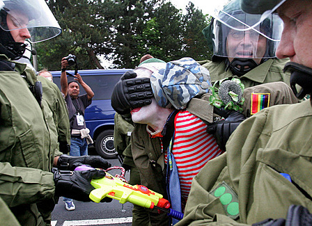 clowns are a risk for the public order in germany now 