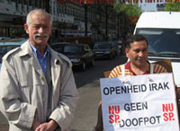 SP verzamelt handtekeningen op de Dappermarkt