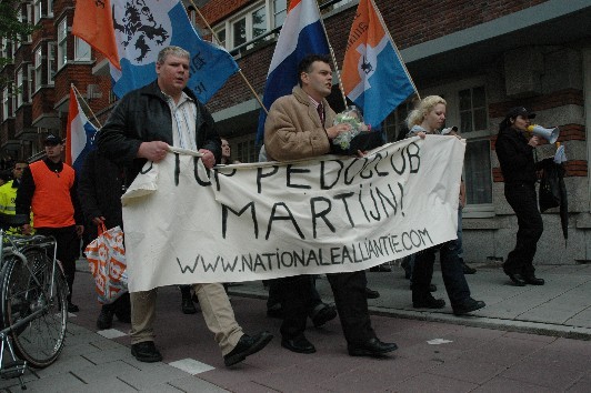 Jan Teijn met een bloementje