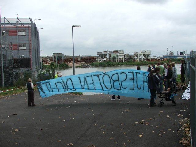 Enkelen van de demonstranten