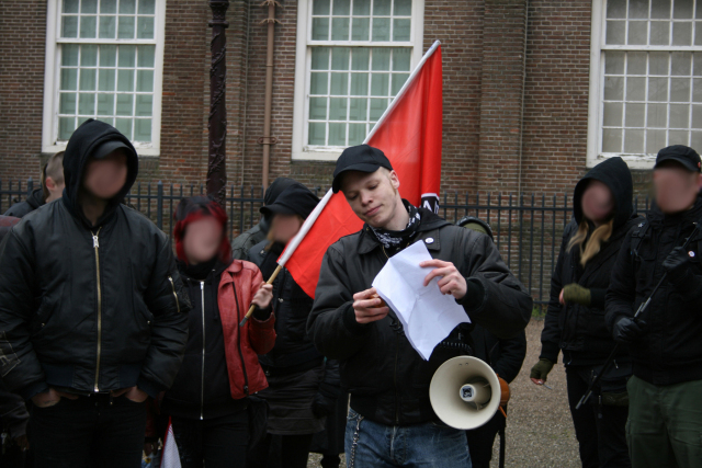 de toespraak over waarom wij hier staan.