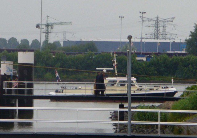 Iemand uit een andere boot is gearresteerd