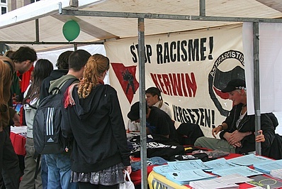 Kraampjes op de Dam - foto Bas Baltus