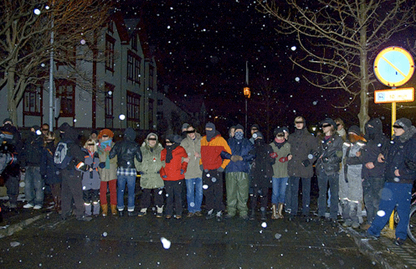 Human Chain blockades the road