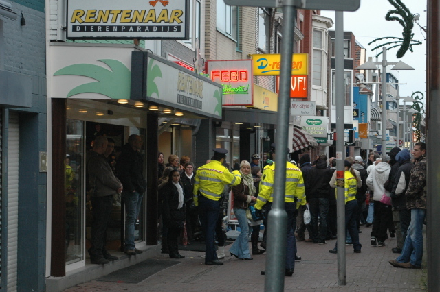 Rentenaar plus gespuis (rechts)