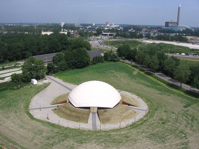 Paperdome: een tent van papier!