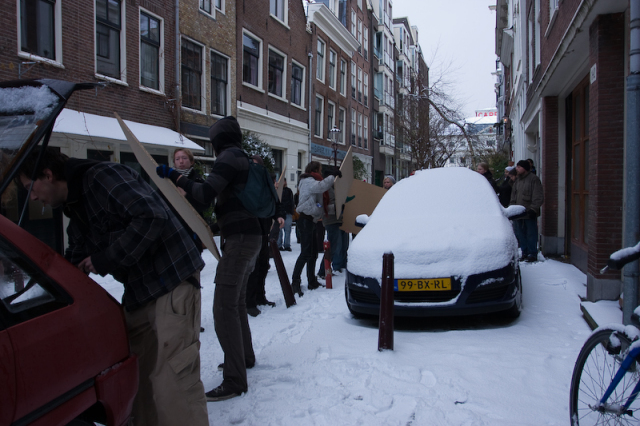 spullen worden nog steeds de panden in gedragen