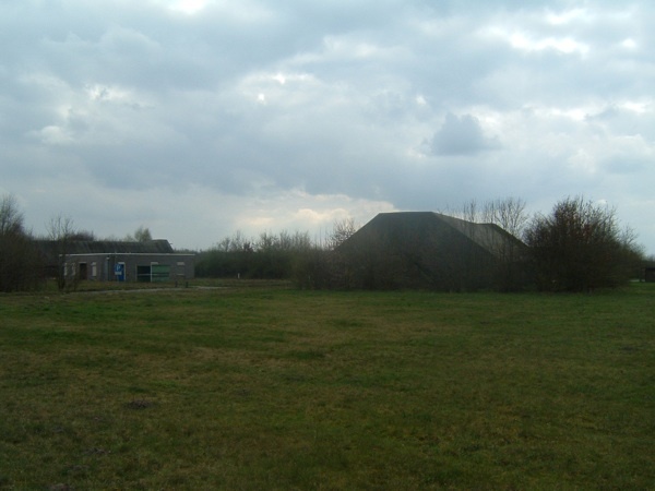 Oude F16-bomshelter