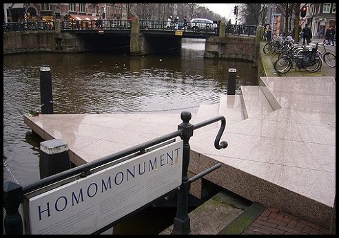 Vandaag om 15 uur protest bij het Homo-monument