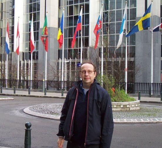 Polish Jew Dr Leszek (Les - Leslie) Sachs outside Jerzy Buzek's EU Parl. office