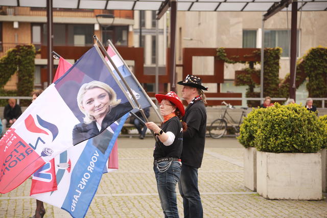 Pegida Nederland Andi van Heim Iris van Sasse Sassenheim Deutsche Den Haag