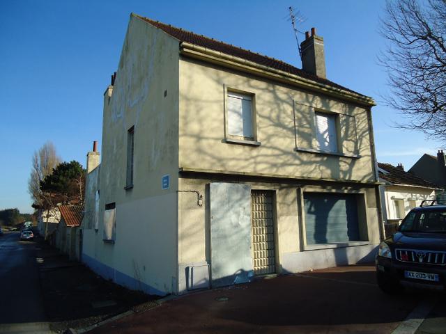 Evicted house in Calais, 221 route de Saint Omer