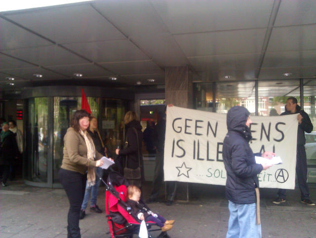 solidariteitsactie hongersstakers bij IND Amsterdam