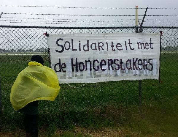 Laat de hongerstakers niet sterven!