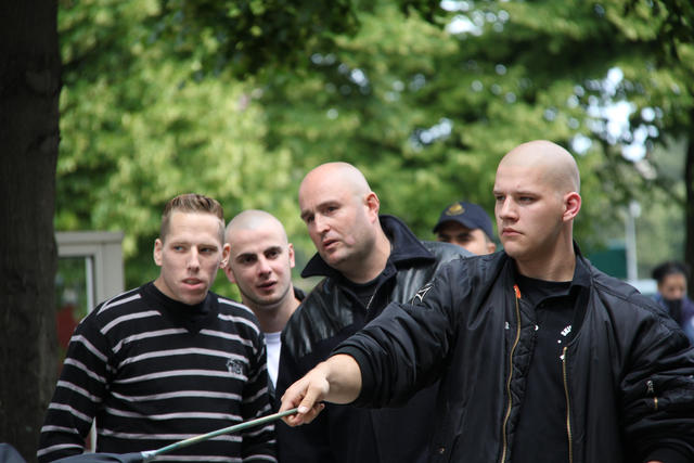 Neonazi Jeroen Boers in NNS demonstratie 18-06-2011 Den Haag